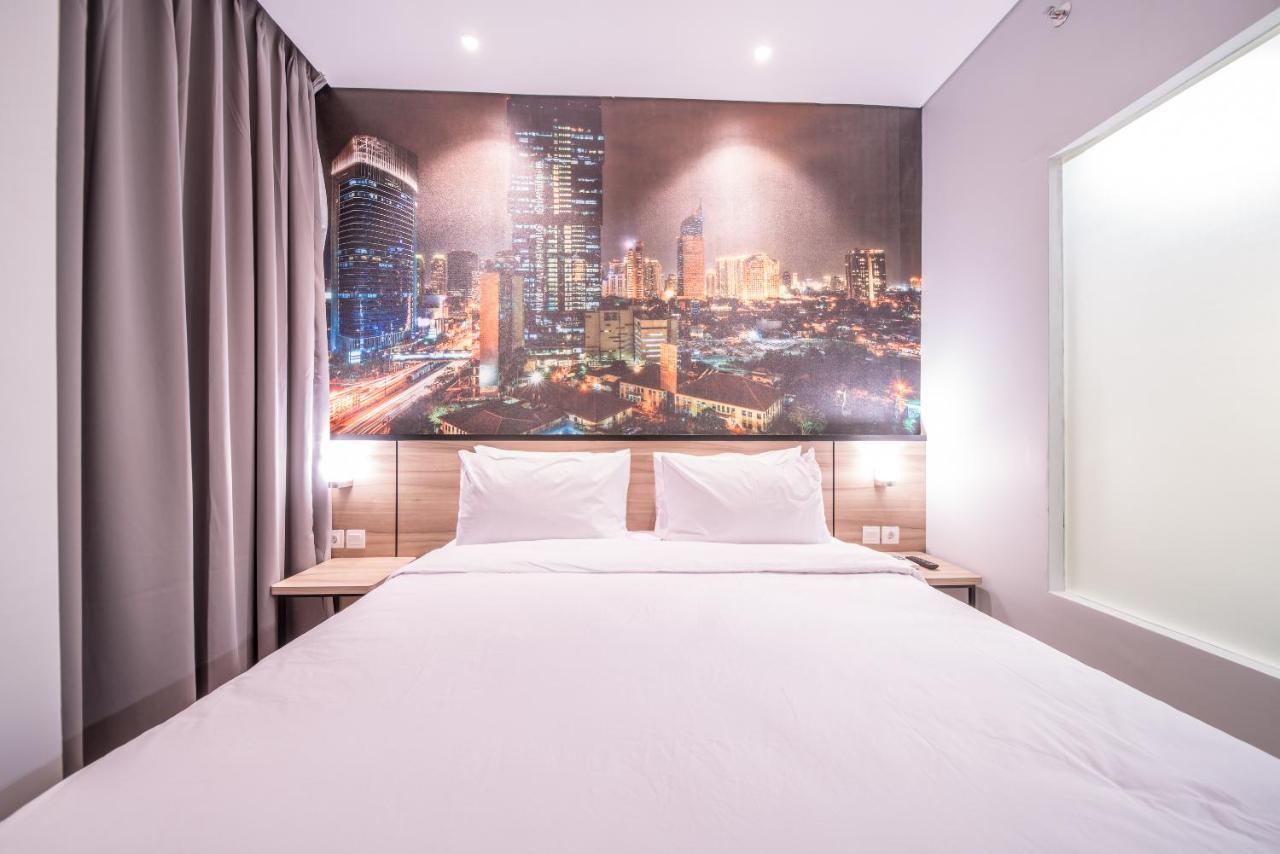 All Nite & Day Kebon Jeruk Giacarta Esterno foto