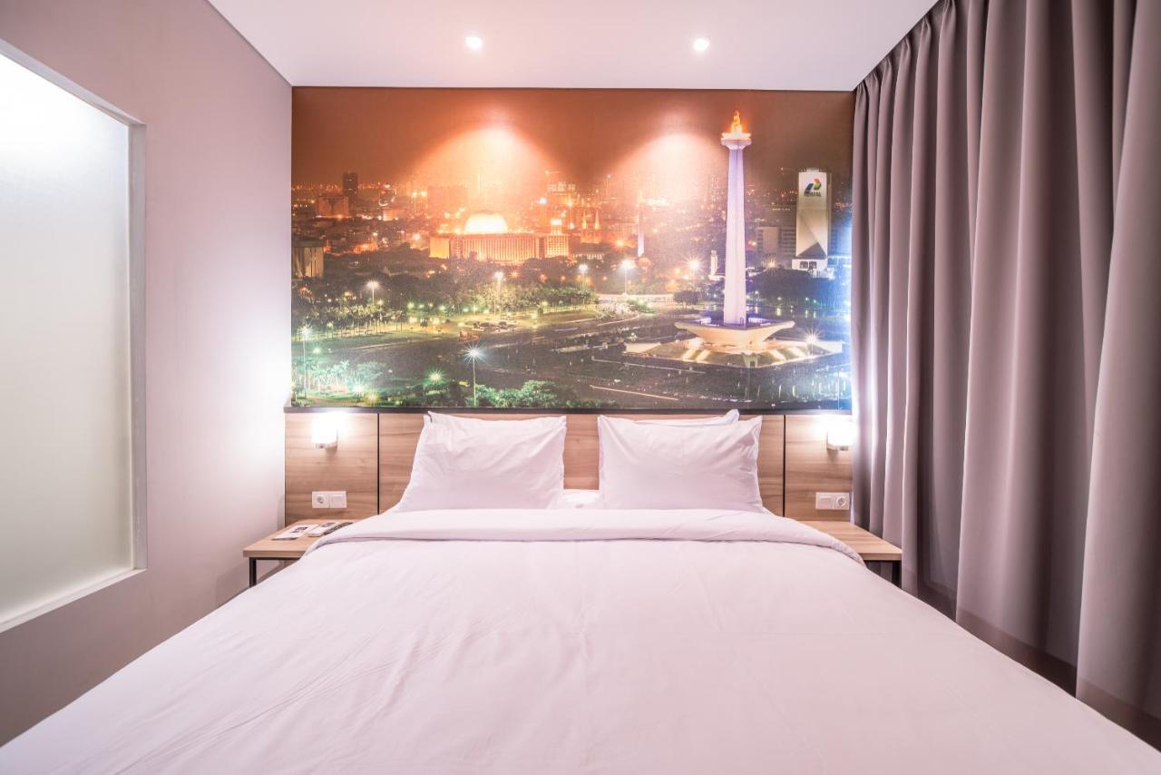 All Nite & Day Kebon Jeruk Giacarta Esterno foto